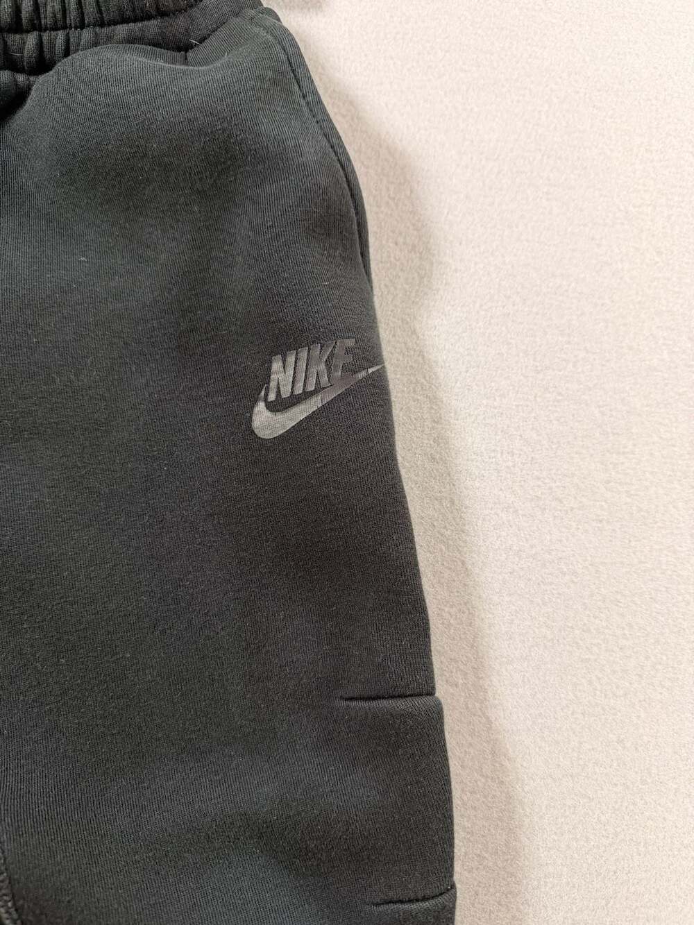 Nike Tech Fleece Full-Zip Hoodie and Jogger Tracksuit Set, Black - Picture 2 of 6
